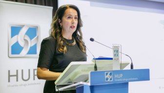 PORUKA VLADI