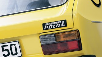 LEGENDARNI AUTOMOBIL