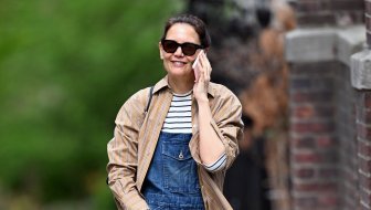 ZNA KATIE HOLMES