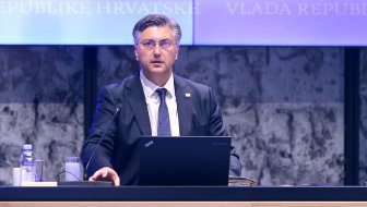 PREMIJER U TIRANI