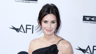 COURTENEY COX
