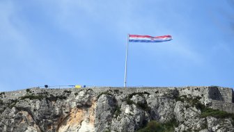 TEŠKA KRAĐA