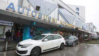 prijeti mu izgon