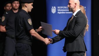 izrekli prisegu