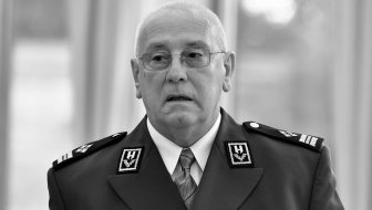 RATNI ZAPOVJEDNIK
