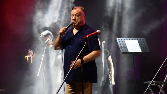 U STOTINU GRADOVA
