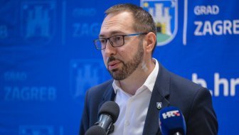 ODGOVOR NA KRITIKE