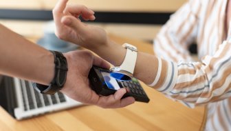 NI NE TREBA VAM NOVČANIK