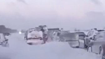 zarobljene stotine vozila