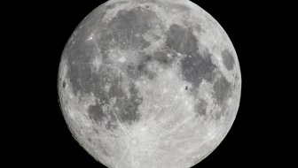 MEDENI MJESEC NA MJESECU