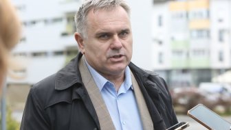 oglasio se vukovojac