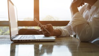 NAGLASAK NA PRIVATNOST