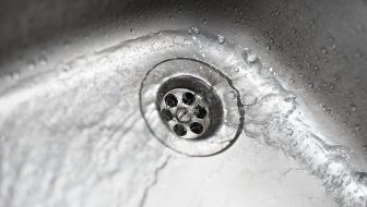 MALI KUHINJSKI POMOČNIK