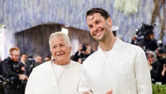 SIMON PORTE jacquemus