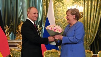 MUTTI SE VRAĆA?