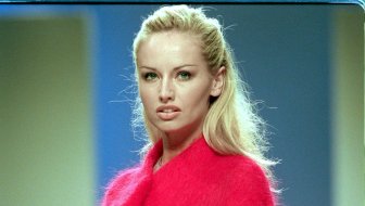 ADRIANA KAREMBEU