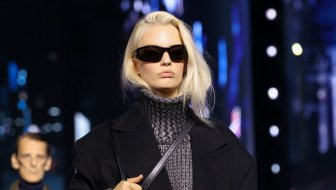 NEVJEROJATNO CHIC