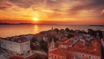 LJUBAV NA PRVI POGLED