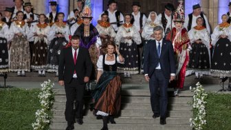 uz zemlju partnera