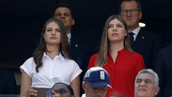 MLADENAČKI I SA STILOM