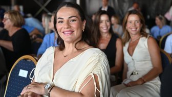 TRUDNOĆA JOJ PRISTAJE