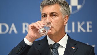 obraćanje premijera