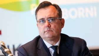 POLITIČKI CENTAR