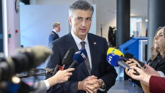 zbog prosvjedne note
