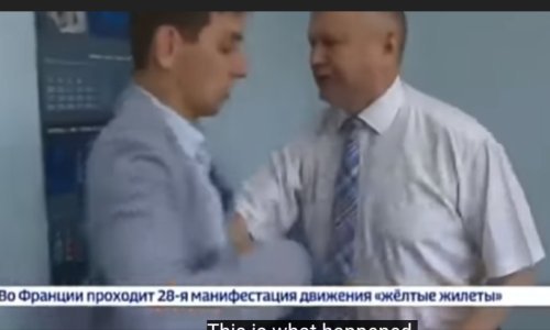 [VIDEO] Ruski načelnik izbačen iz stranke nakon što je judo zahvatom srušio novinara zbog neugodnih pitanja