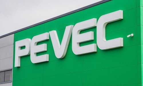 Pevec iznenadio svoje radnike, evo što im je pripremio