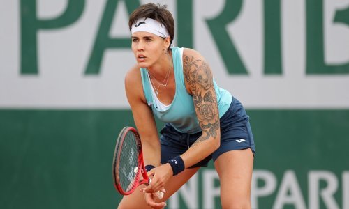 Roland Garros dobio neočekivanu junakinju: U kratkim muškim hlačama briljira na terenu