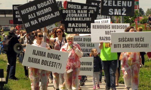 Prosvjed u Sisku: Neka svaki grad zbrinjava vlastiti otpad