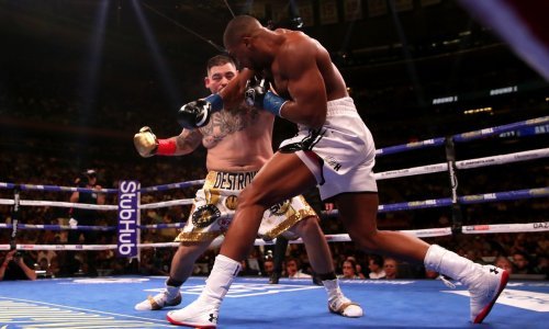 Čudo u New Yorku: Krupni Meksikanac nokautirao Joshuu i uzeo mu sve pojaseve