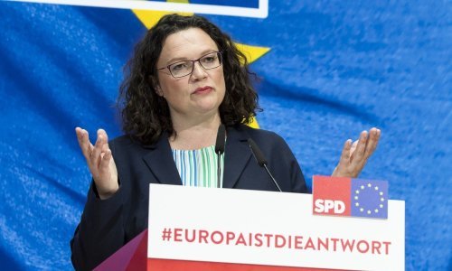 Ostavka šefice njemačkih socijaldemokrata mogla bi srušiti i Angelu Merkel