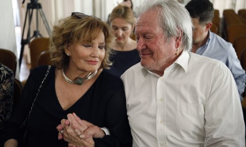 Prijatelji i kolege opraštaju se od Đele Jusića, Tereza nije mogla suspregnuti suze