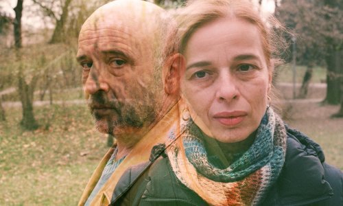 Briljantni Alma Prica i Sreten Mokrović u predstavi koja postavlja ključno pitanje: Može li dvoje ljudi ostati zajedno cijeli život?