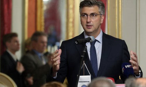 Plenković šalje referendumsko pitanje na Ustavni sud i otvara pregovore sa sindikatima