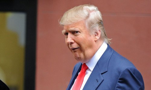 [VIDEO] Pogledajte kako Trump izbacuje svog savjetnika zbog kašljanja tijekom intervjua