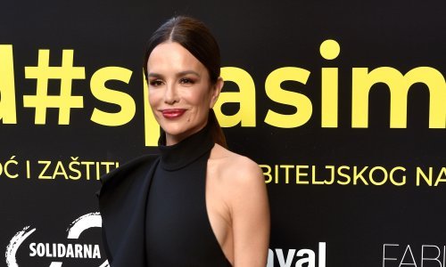 Severina chic haljinu začinila torbicom koju obožavaju Meghan Markle, Oprah Winfrey i Miroslava Duma