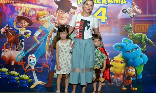 Poznati s djecom uživali na zagrebačkoj premijeri holivudskog hita