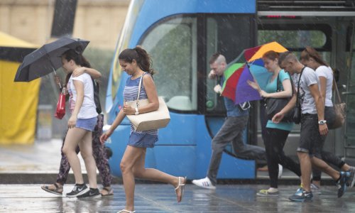 Hoće li nas danas mimoići pljuskovi i grmljavina? Evo što najavljuju prognostičari