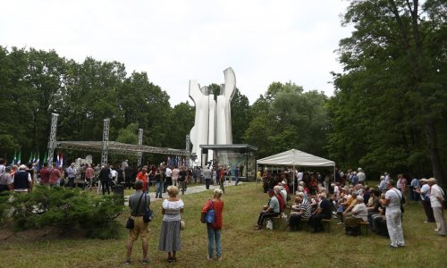 Grabar Kitarović i Jandroković objasnili zašto nisu bili u Brezovici