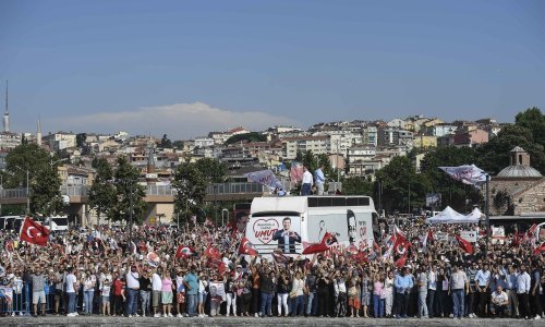 U Istanbulu građani ponovno biraju novog gradonačelnika nakon kontroverznog poništavanja rezultata izbora u ožujku