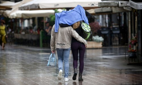Za vikend veće pogoršanje najavljeno za Jadran, kiše neće nedostajati ni na kopnu