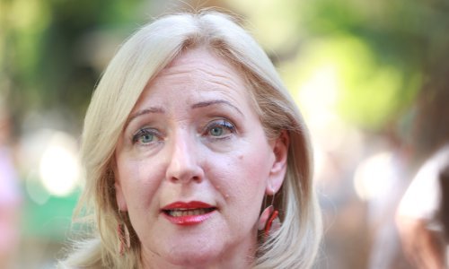 Splitska SDP-ovka pozirala uz zabranjene prstace, evo kako su reagirali iz stranke