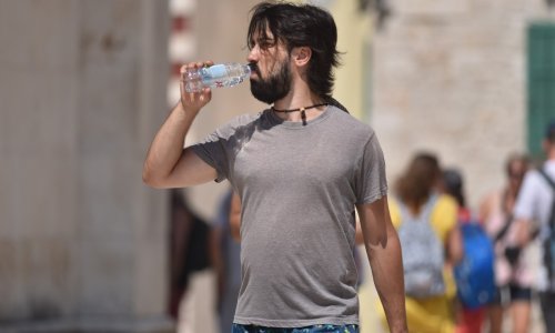 Toplinski val stiže u Hrvatsku: Pročitajte preporuke stručnjaka kako od velikih vrućina zaštititi sebe i druge