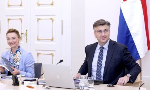Plenković o europskim temama, dramu oko Kuščevića preskočio. HNS-ovih ministara nema na Vladi, poslali tajnike