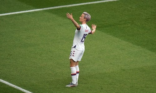 Buntovna Rapinoe šokirala prepuni Park prinčeva i odvela Amerikanke u polufinale