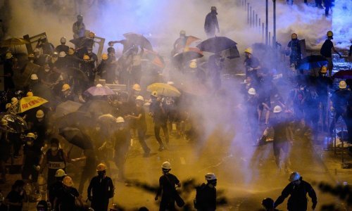 Uoči novih prosvjeda u Hong Kongu pronađen tajni laboratorij za izradu eksploziva