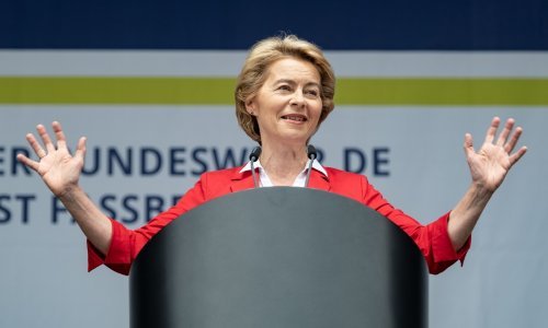 Ursula von der Leyen – liječnica, majka sedmero djece i štićenica Angele Merkel na čelu Europske komisije
